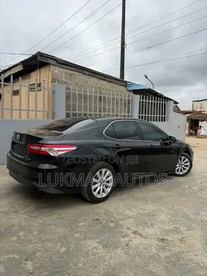 Toyota Camry LE FWD (2.5L 4cyl 8AM) 2018 Black