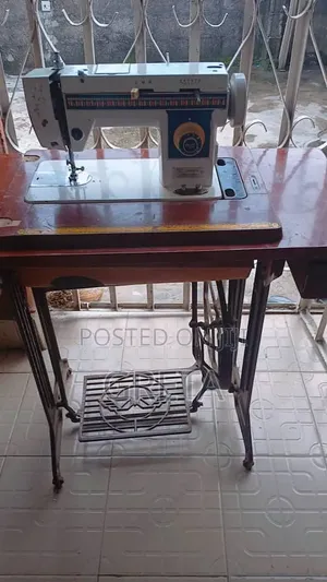 Multi-Stitch Zig-Zag Sewing Machine