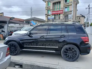 Mercedes-Benz GLK-Class 350 2010 Black