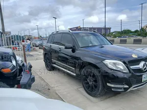 Mercedes-Benz GLK-Class 350 2010 Black