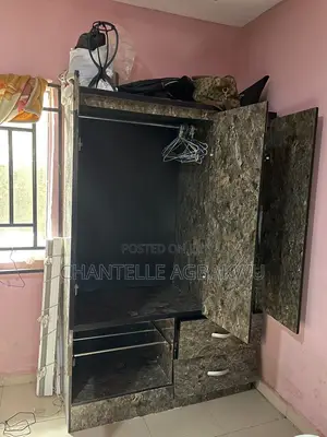 Wardrobe With Mirror