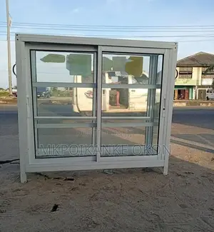 Show Glass