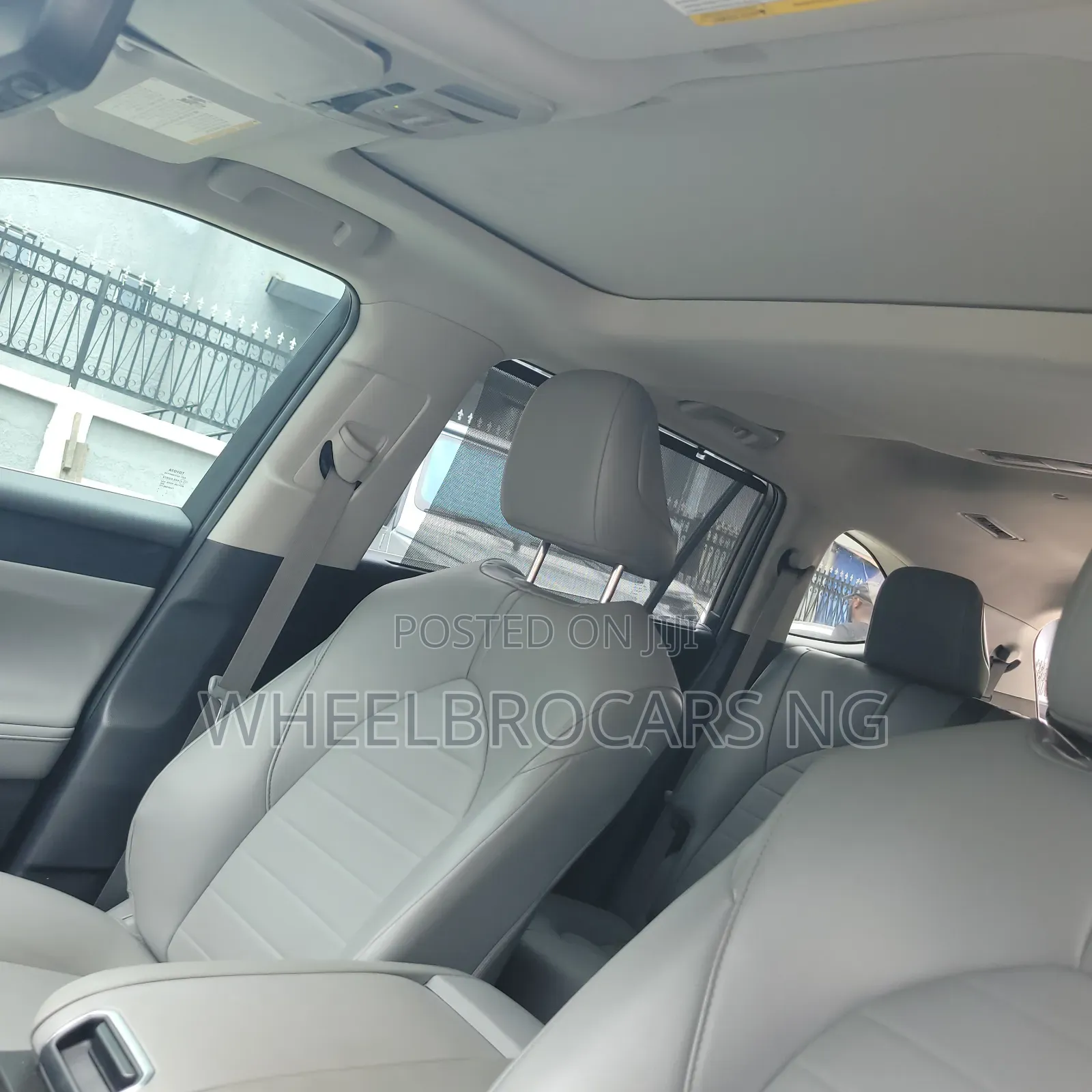 Toyota Highlander XLE 2021 Gray