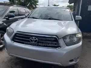Toyota Highlander Limited 2010 Silver