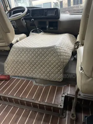 Toyota Coaster 2015