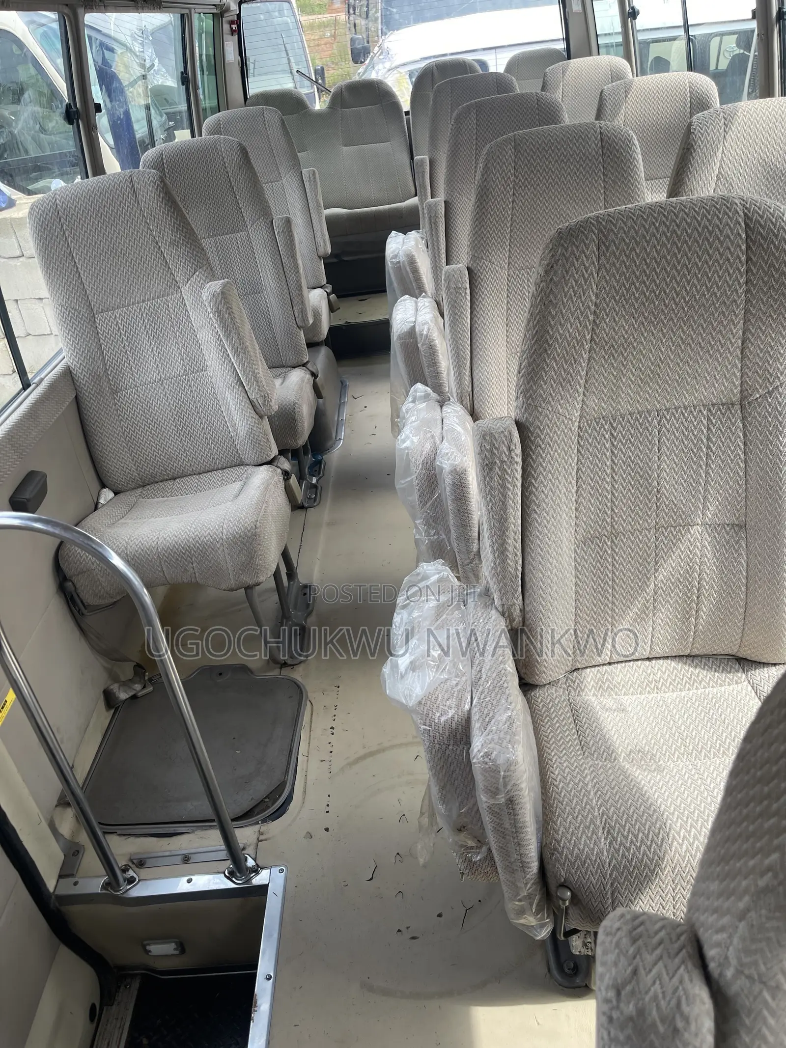 Toyota Coaster 2015