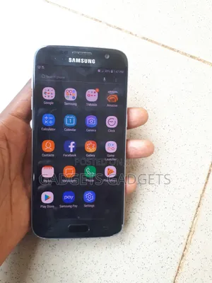New Samsung Galaxy S7 32 GB Black
