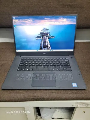 New Laptop Dell Precision 5520 16GB Intel Xeon SSD 512GB