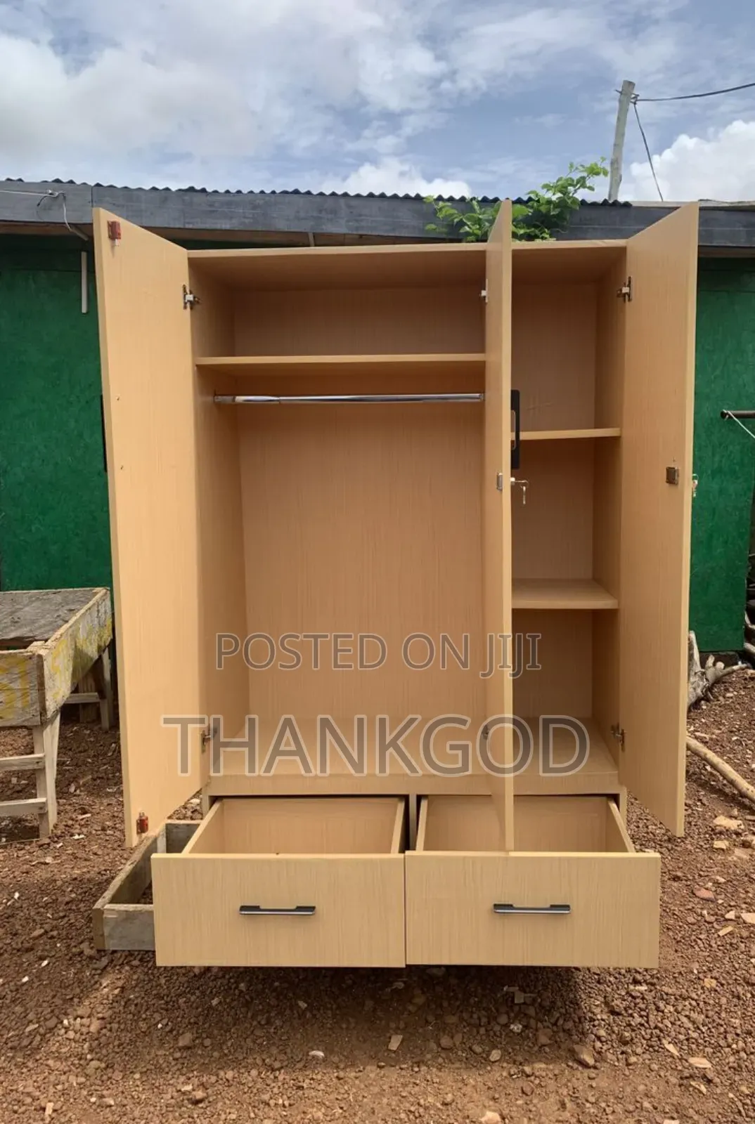 Wardrobes Attached With Drawers