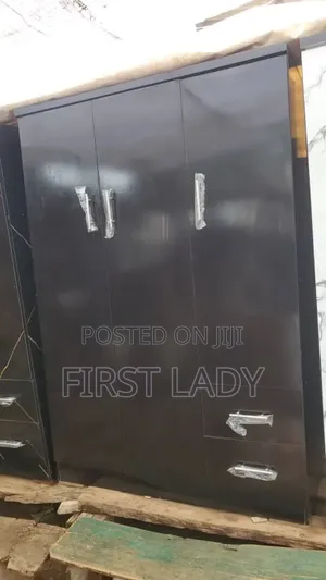 2 Doors Watdrop