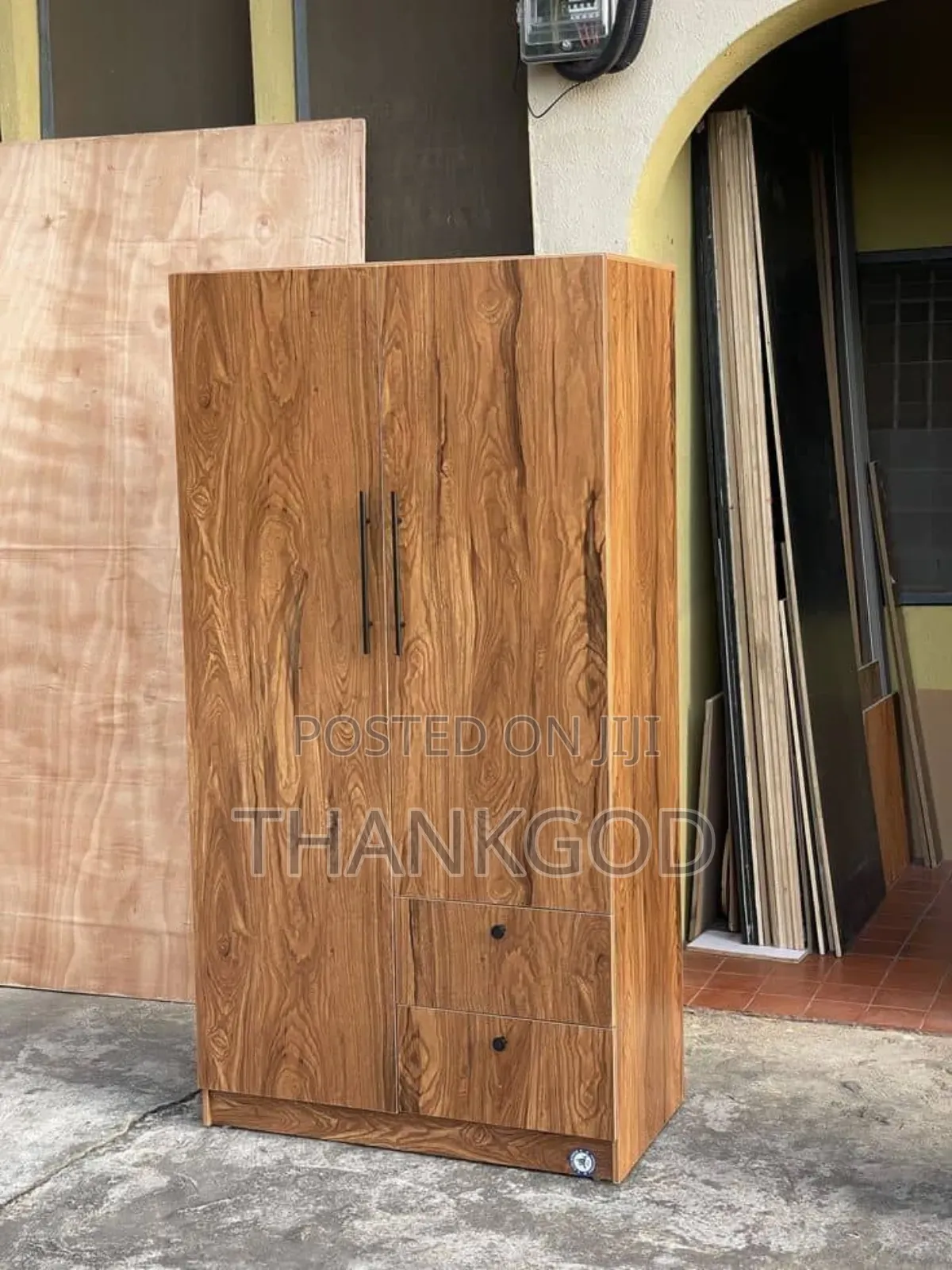 Wardrobes Attached With Drawers