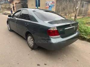 Toyota Camry 2005