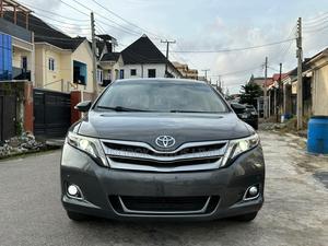 Toyota Venza XLE 4dr Wagon AWD (2.7L 4cyl 6A) 2014 Gray