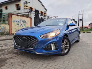 Hyundai Sonata Sport 2.0T Sedan FWD (2.0L 4cyl 6A) 2017 Blue