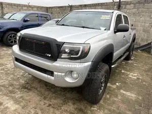 Toyota Tacoma Double Cab V6 Automatic 2009 Silver