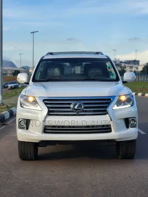Lexus LX 570 (5 seats) AWD 2015 White