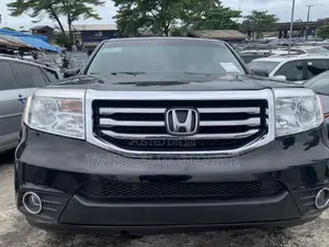 Honda Pilot Touring w/RES/Navi 4WD (3.5L 6cyl 5A) 2013 Black