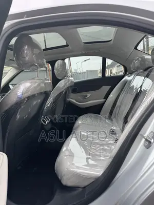 Mercedes-Benz C300 2017 Silver