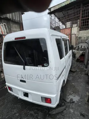 Suzuki Every 2012 White