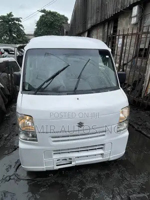 Suzuki Every 2012 White