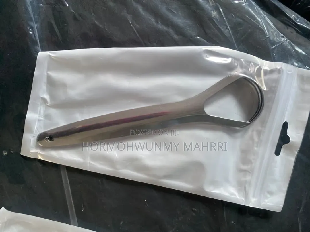Tongue Scraper