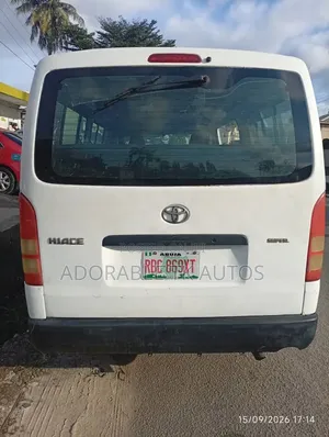 Toyota HiAce 2008 White