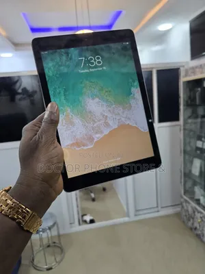 Apple iPad Air 32 GB Gray