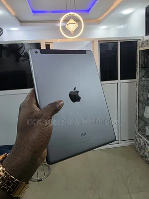 Apple iPad Air 32 GB Gray