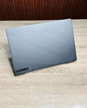Laptop Asus ROG Zephyrus G16 16GB Intel Core i7 SSD 1T