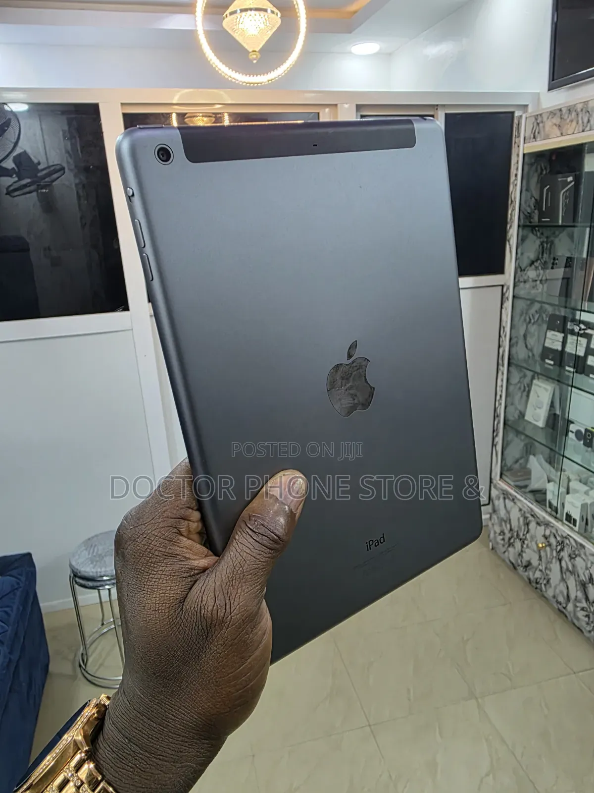 Apple iPad Air 16 GB Gray