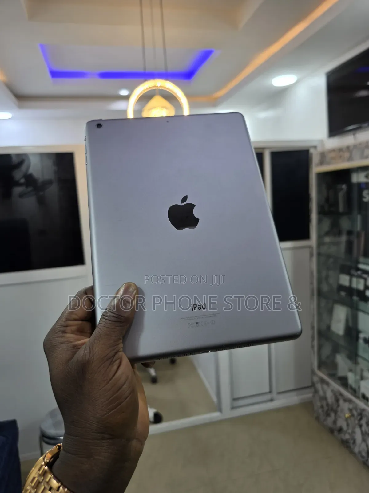 Apple iPad Air 16 GB Gray