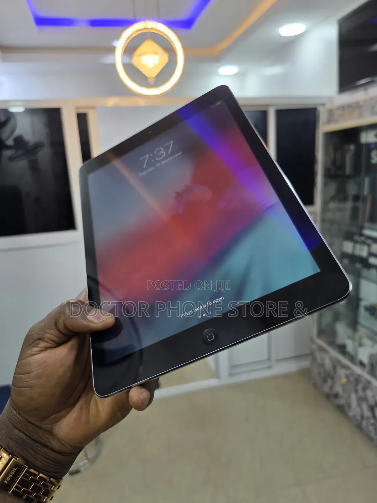 Apple iPad Air 16 GB Gray