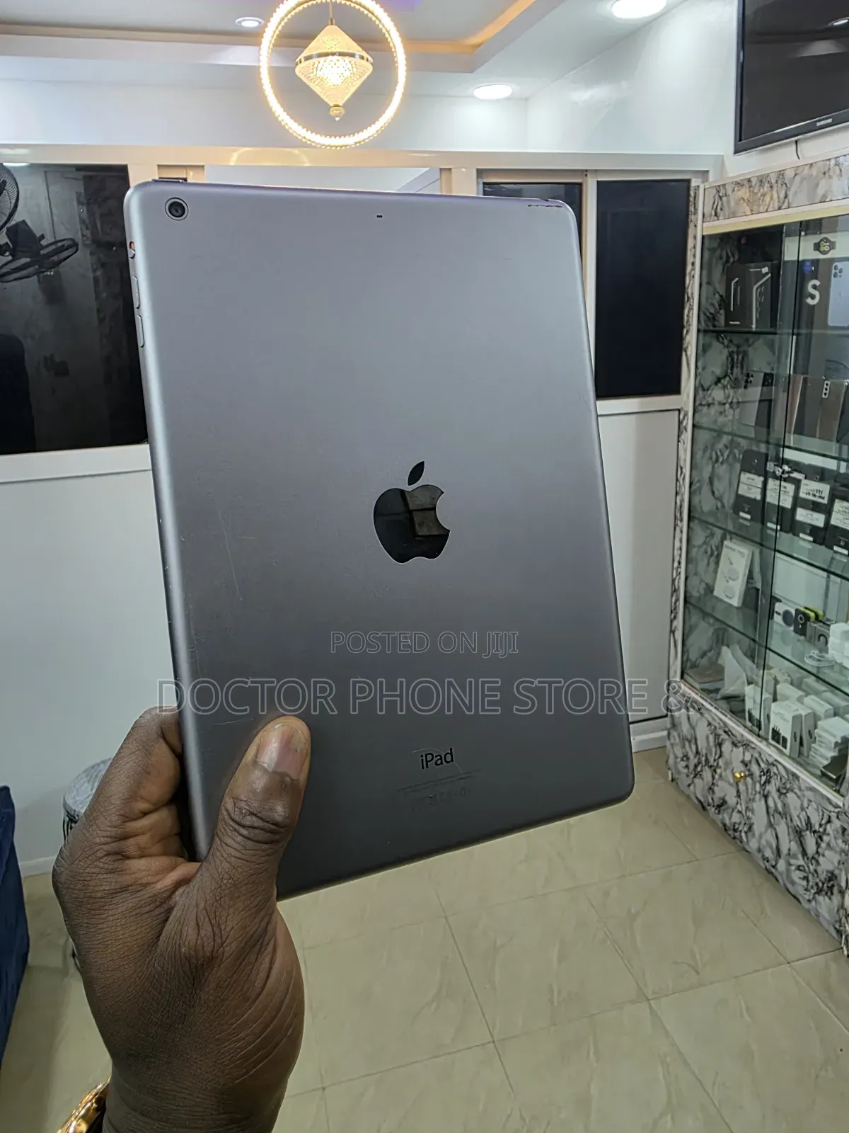 Apple iPad Air 16 GB Gray