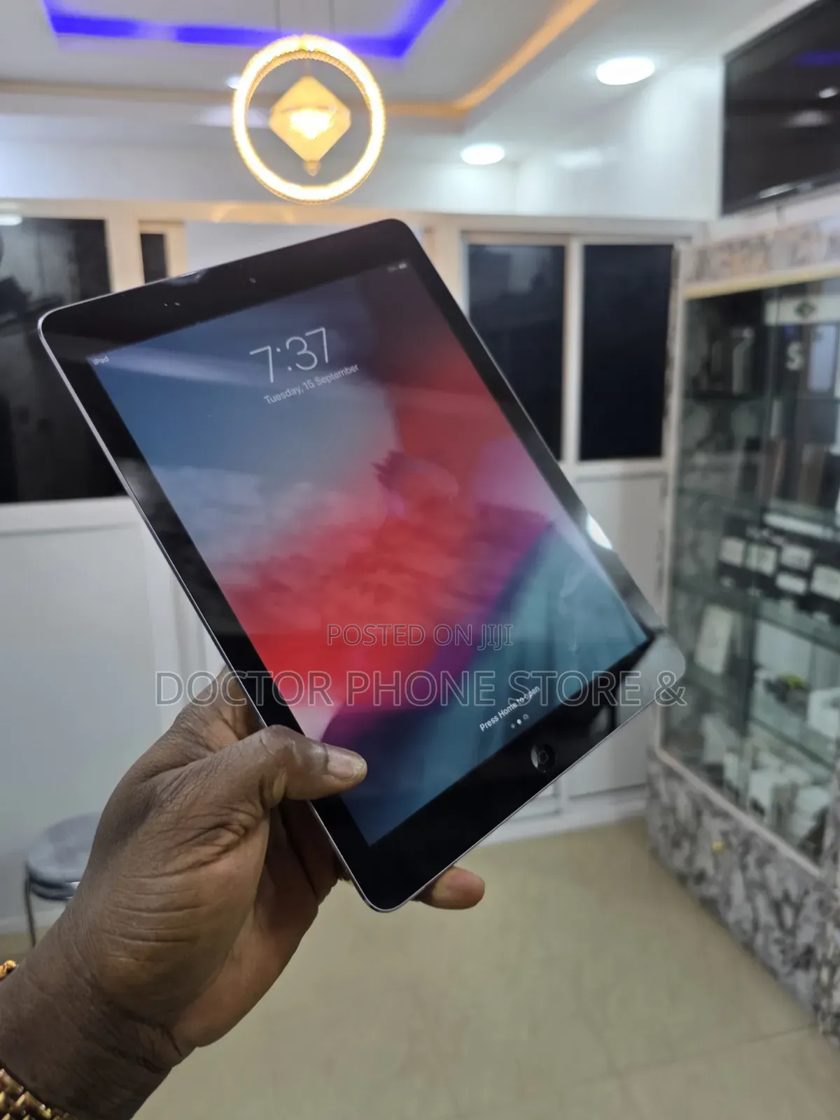Apple iPad Air 16 GB Gray