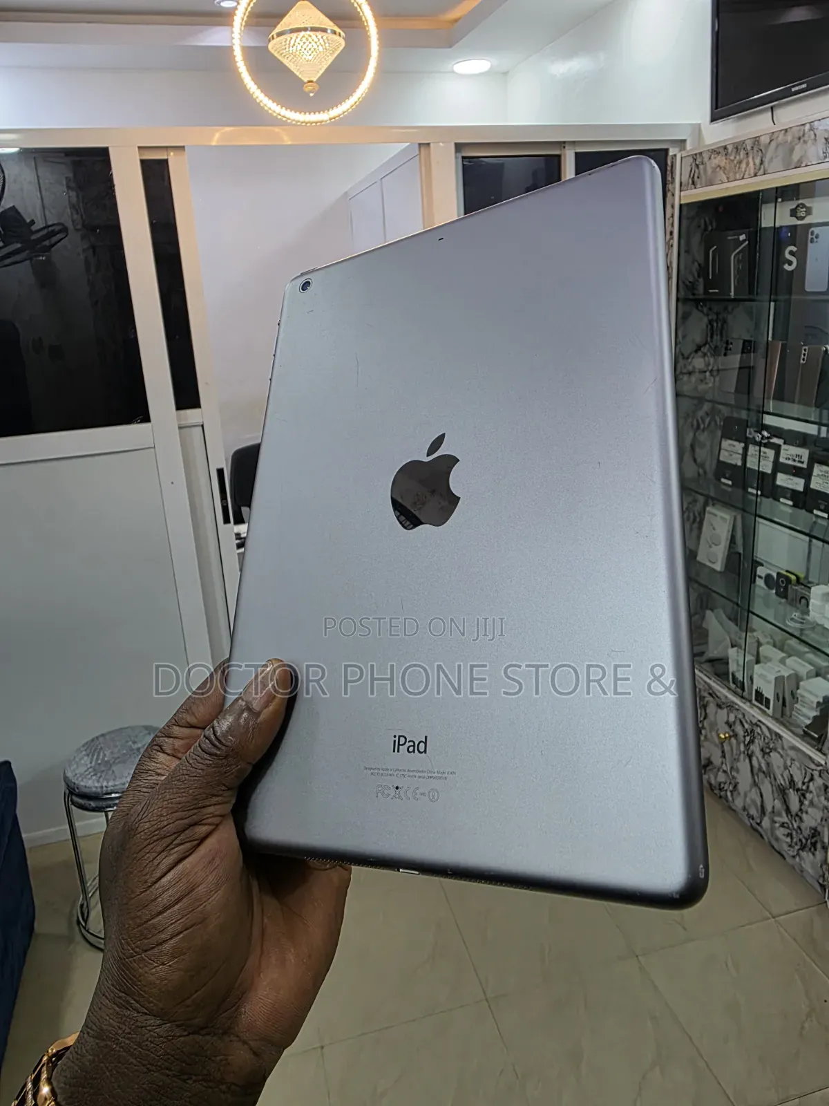 Apple iPad Air 16 GB Gray
