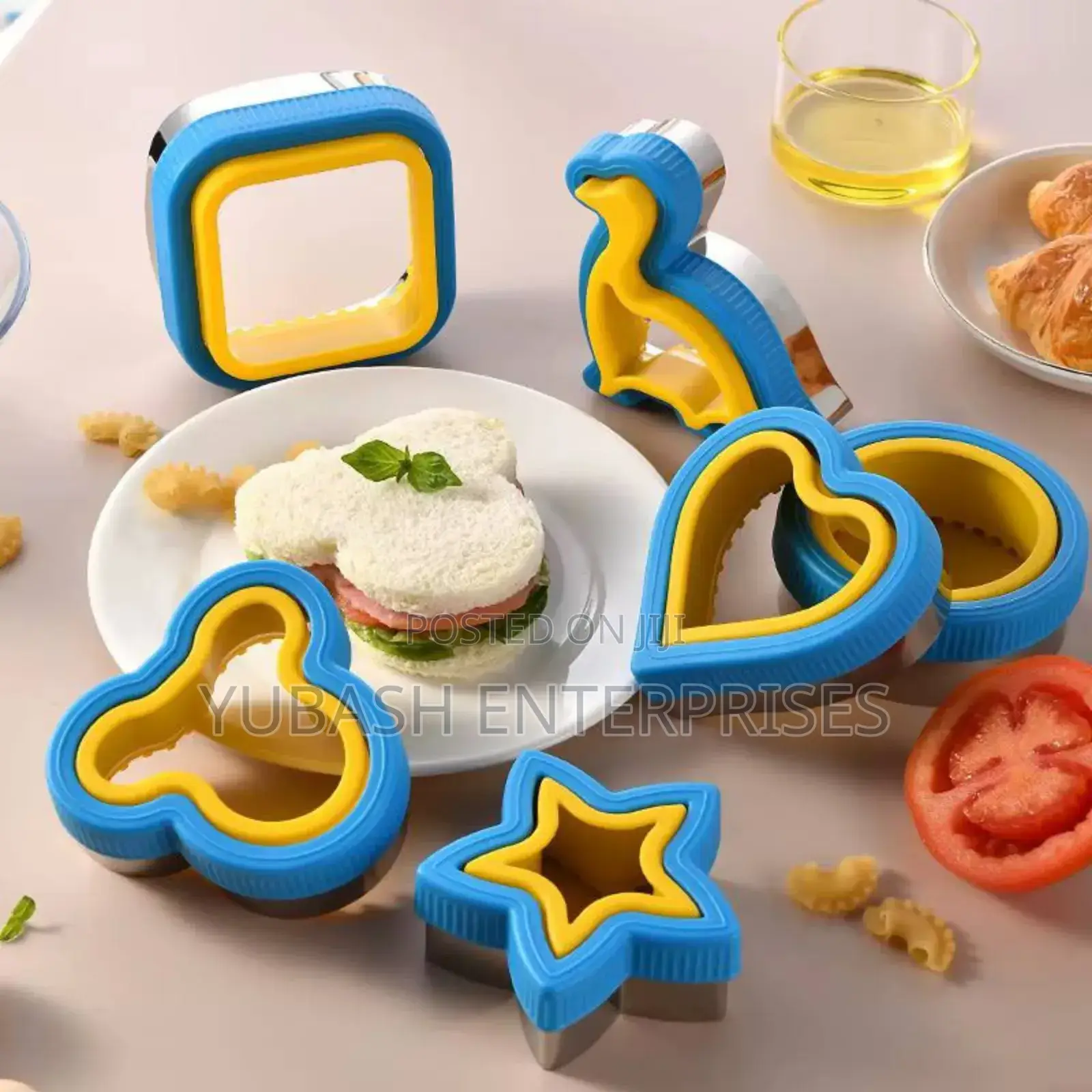 Sandwich Cutter