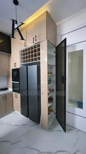 5bdrm Duplex in Osapa london for sale