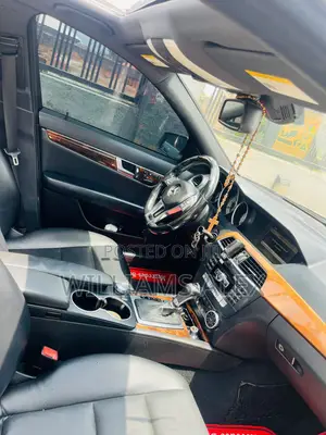 Mercedes-Benz C300 2012 Silver