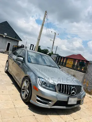 Mercedes-Benz C300 2012 Silver