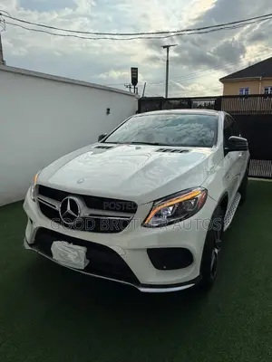 Mercedes-Benz GLE-Class 2016 White