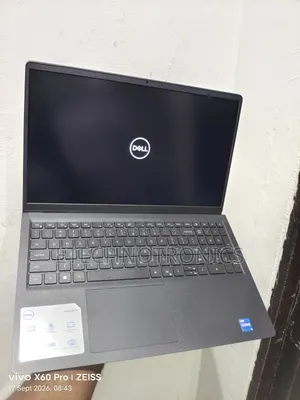 Laptop Dell Inspiron 15 3520 16GB Intel Core i5 SSD 512GB