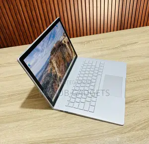 Laptop Microsoft Surface Book 2 8GB Intel Core i5 SSD 256GB