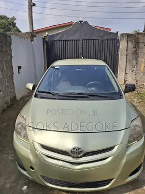 Toyota Yaris 2004 Green