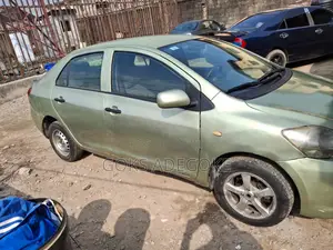 Toyota Yaris 2004 Green