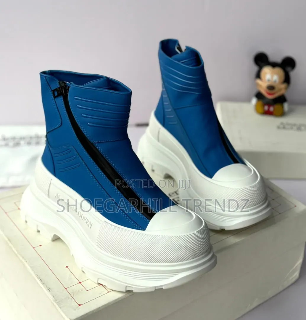 Alexander McQueen Classic High Boot Sneakers