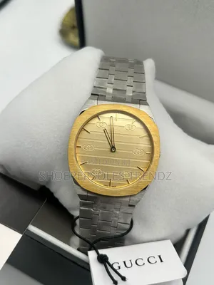 Gucci Chain Wristwatch.
