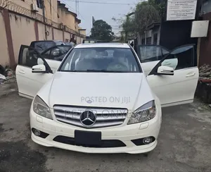 Mercedes-Benz C350 2010 White
