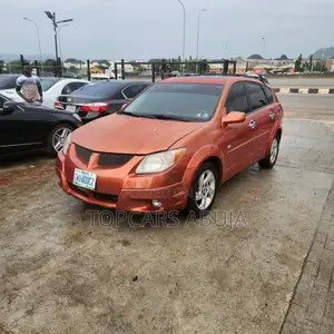 Pontiac Vibe Automatic 2004 Orange