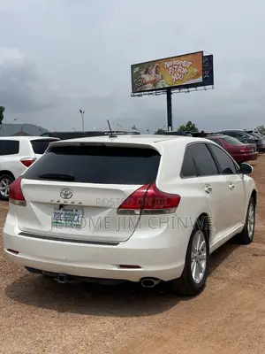 Toyota Venza 2011 White