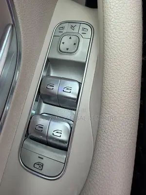 GLE53 2022 2022 Window Control Switch